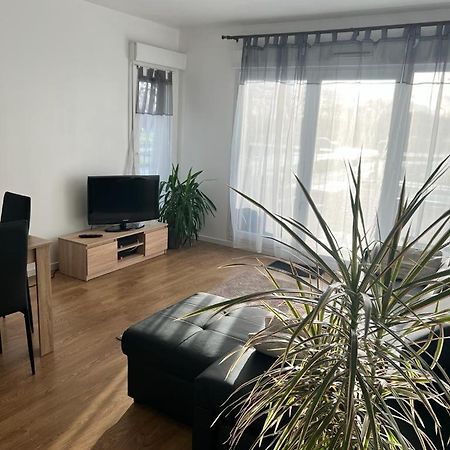 Appartement 5Min Gare Rer Disneyland Paris Val D'Europe La Vallee Village Parking Inclus Montévrain Exterior foto